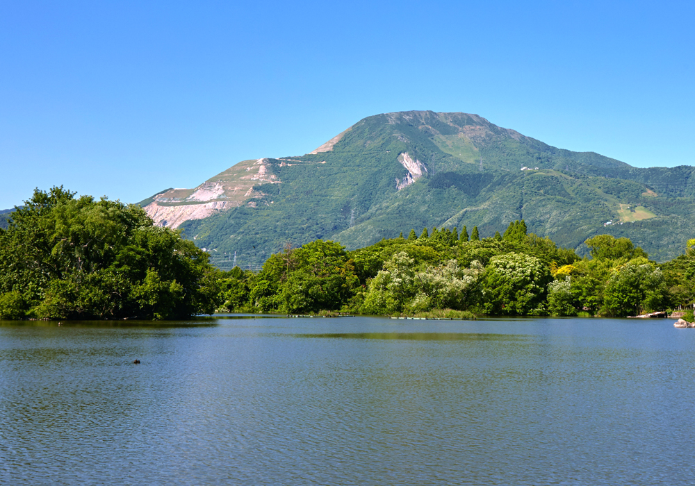 伊吹山と三島池